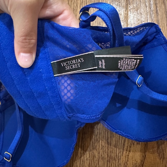 Victoria Secret Blue Bombshell Plunge Lingerie Bra Women Size 34A - Picture 4 of 6